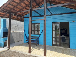Casa Azul aconchegante, próx. a praia, Wi-Fi 300mb